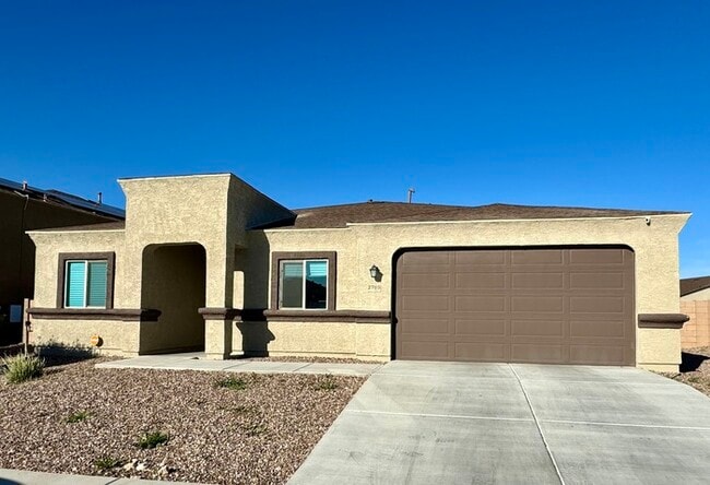 Photo - FOR RENT House