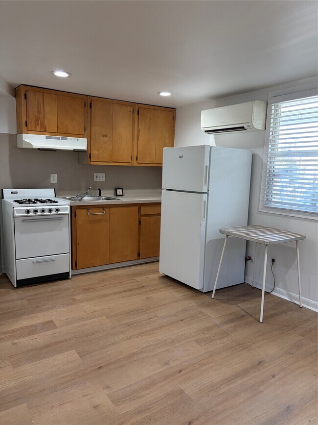 Foto del edificio - 1719 Dunlavy St