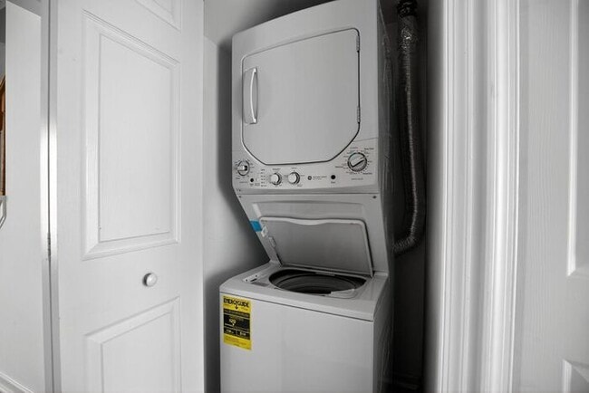 Building Photo - 47758 Devin Cir