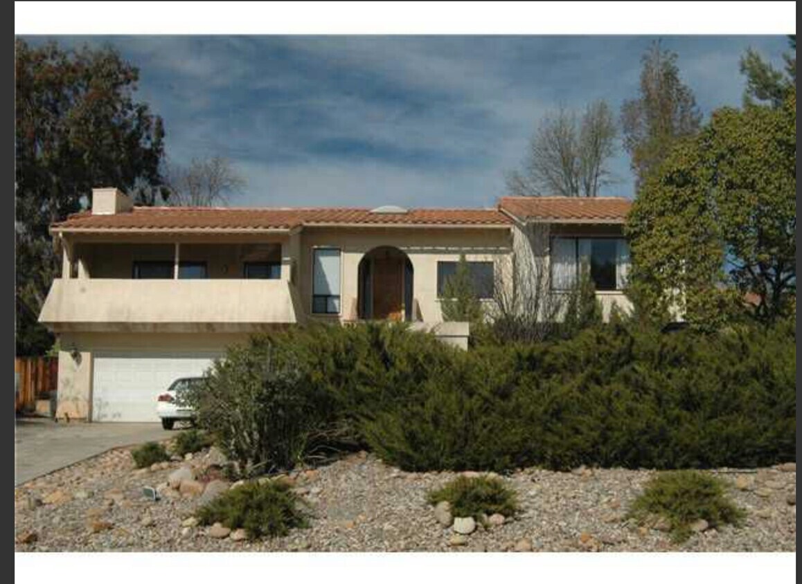 Low maintenance landscape - 16134 Dartolo rd