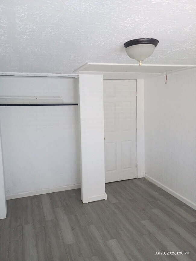 Foto del edificio - 1514 NW Smith Ave