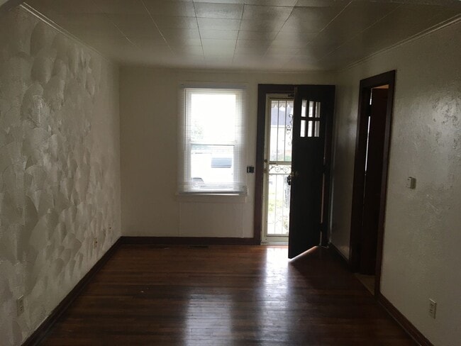 Foto del edificio - 1 BR Apt Near Fort Wayne Zoo