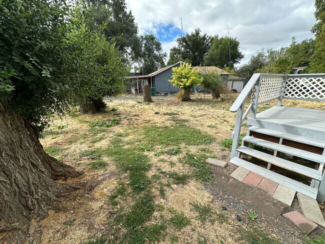 Foto del edificio - 1546 Gary St