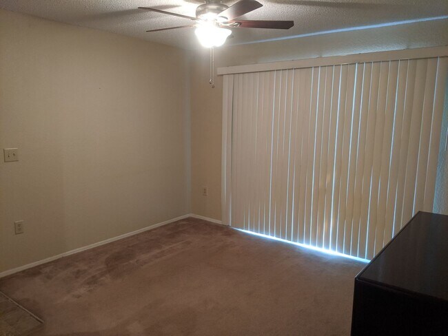 Foto del edificio - 3705 SW 27th St