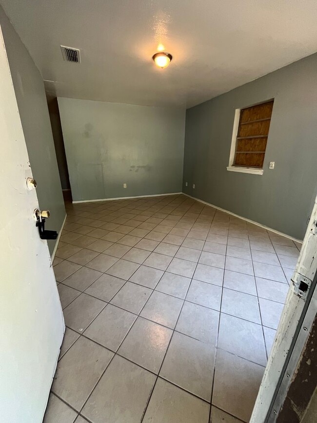 Foto del edificio - 3 Bedroom Home in Cedar Grove
