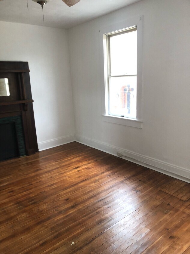 first floor and half of second floor of this duplex - 902 Pittsburgh St