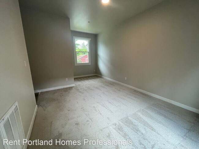 Foto del edificio - 3 br, 2 bath House - 169 NE 162nd Ave