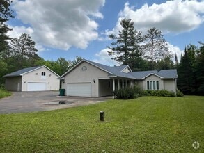 Building Photo - 1552 White Pine Trail