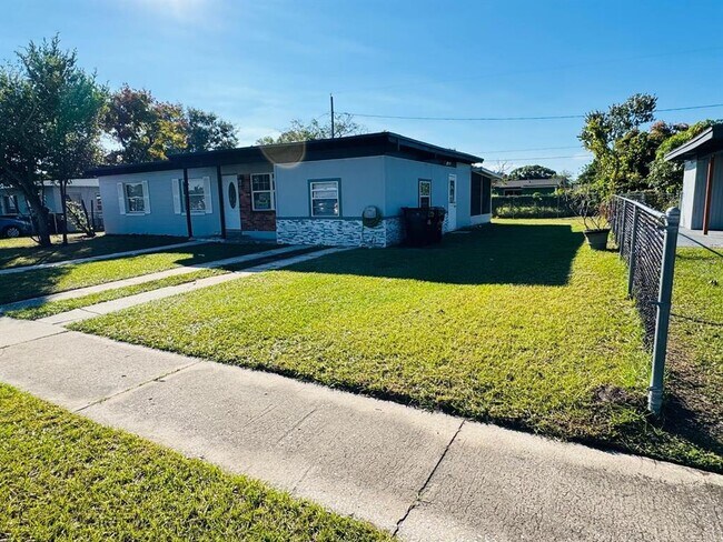 Foto del edificio - 7024 Moderna Way