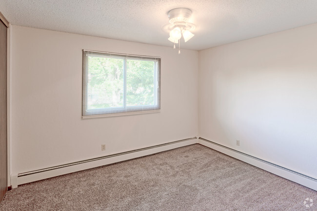 2BR, 1 BA - Dormitorio pequeño - Northwood Villa