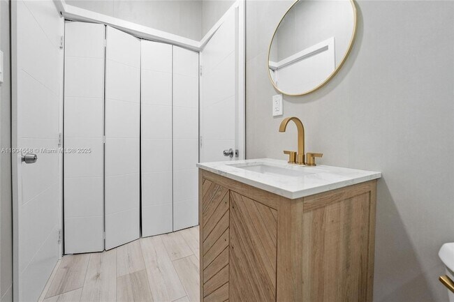 Foto del edificio - 129 SW 9th Ave