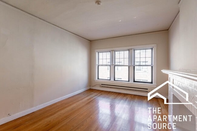 Building Photo - 1315 Oak Ave