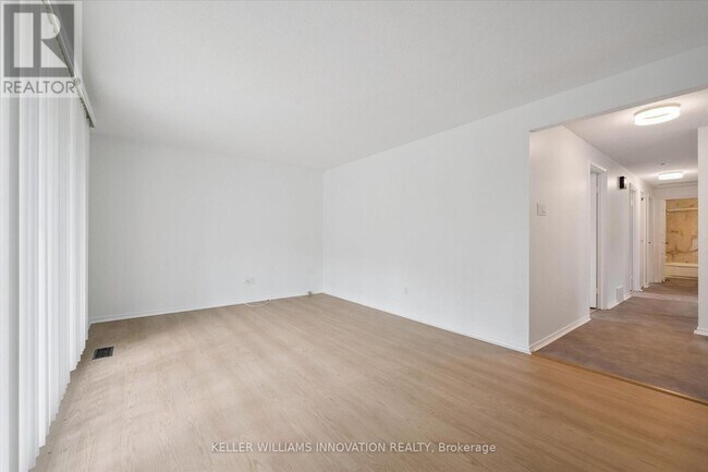 Building Photo - 267 Kingswood Dr