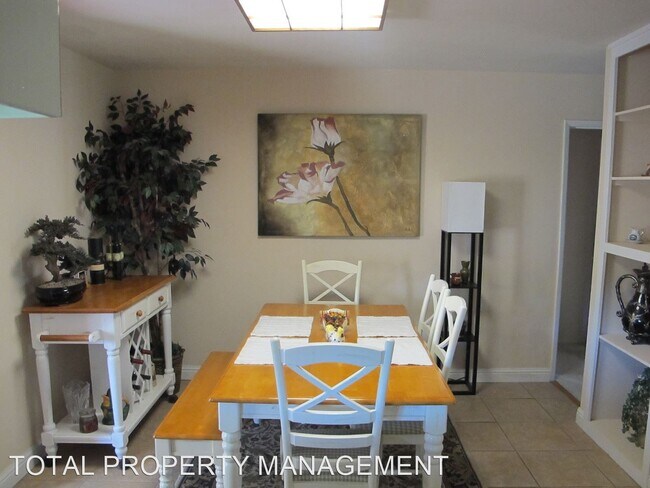 Foto del edificio - 3 br, 2 bath House - 1344 PILAND DRIVE