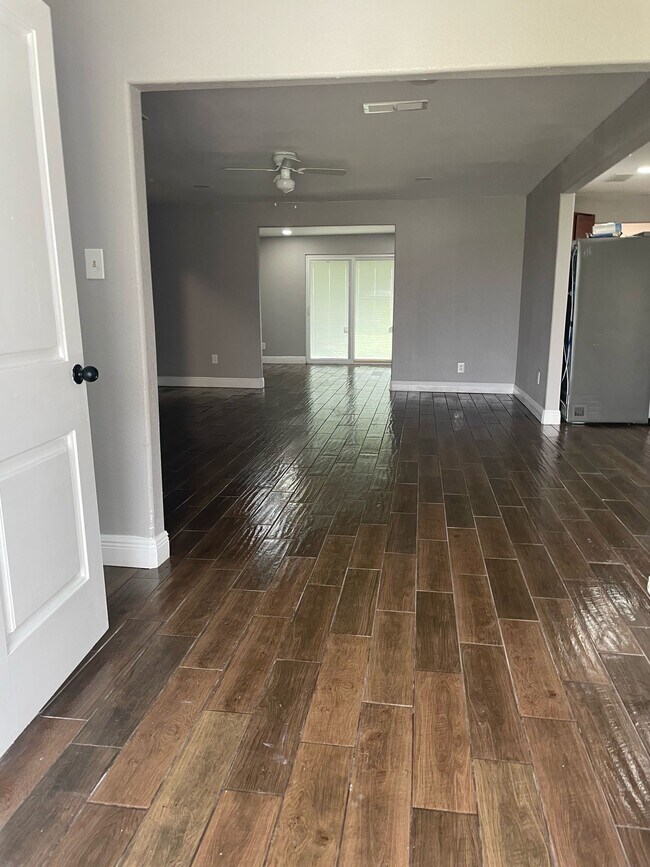 Foto del edificio - 2356 Lavender St