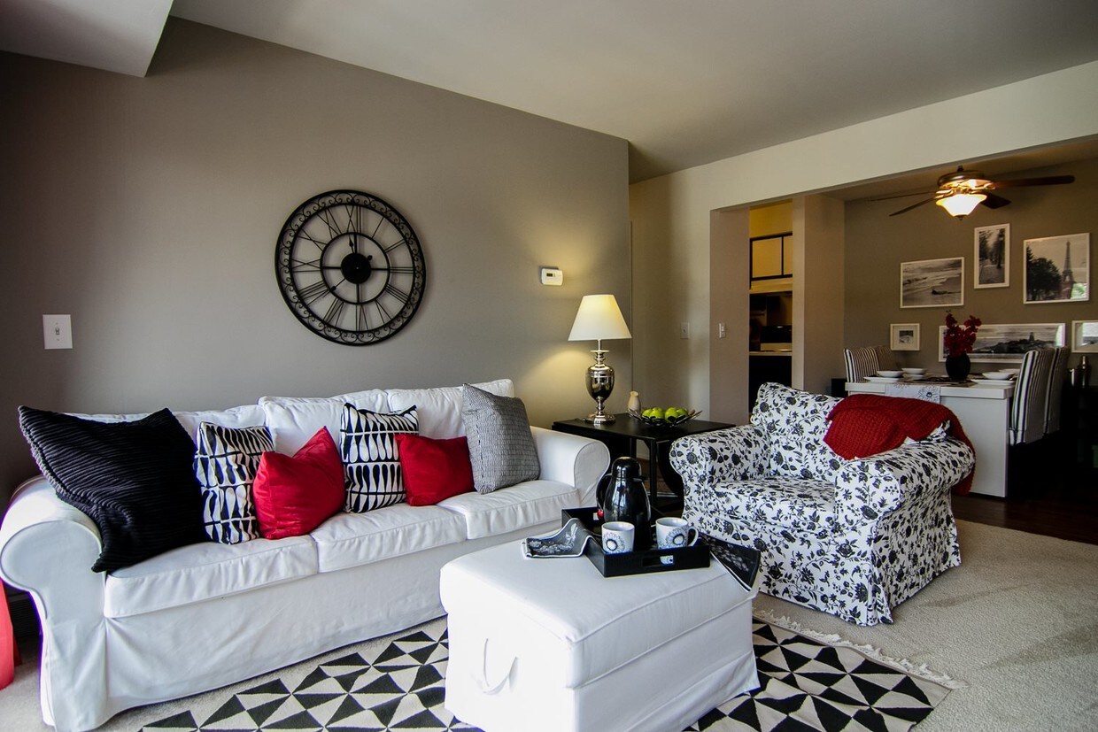 Bloomfield Place Apartments Bloomfield Hills, MI