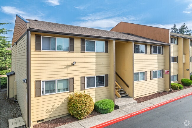 Building Photo - Laurel Court