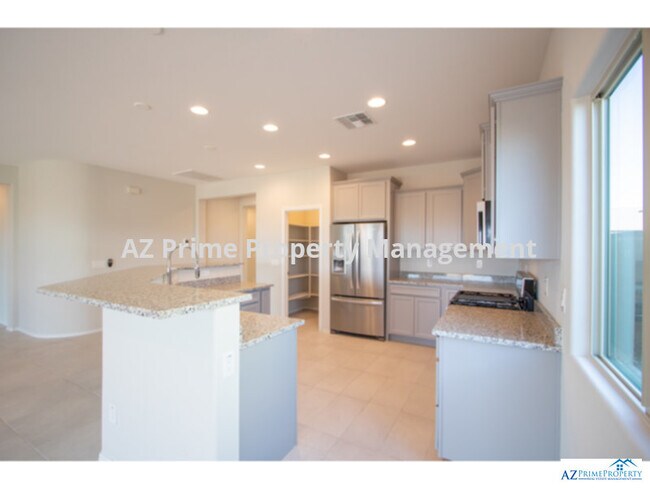 Building Photo - 3667 N Astoria Dr