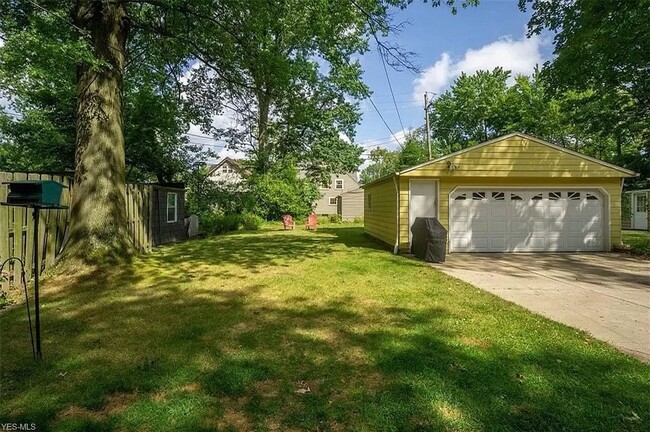 Building Photo - 3045 Coleridge Rd