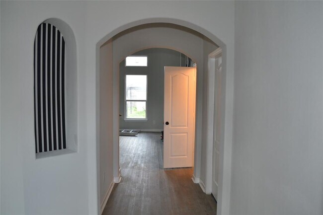 Building Photo - 9514 Curry Landing Dr