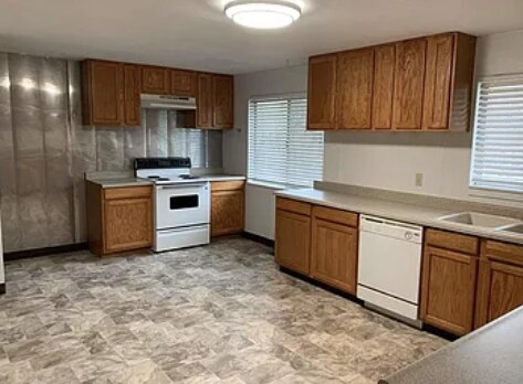 Foto del edificio - 4784 Skyline Rd S
