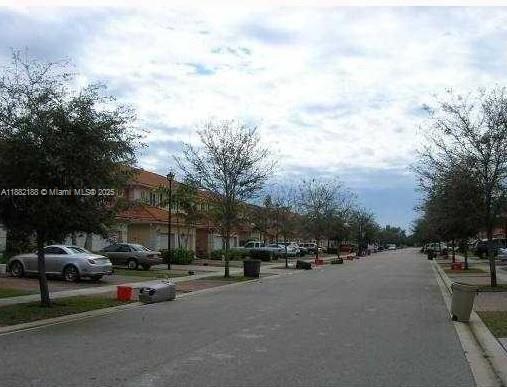 Foto del edificio - 6482 Catalina Ln