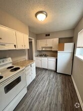 Building Photo - 150 N McLean Blvd