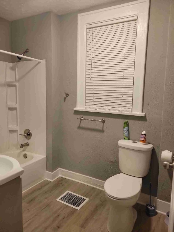 Photo - 320 Lockwood Ave House