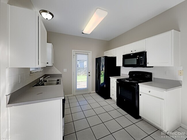 Building Photo - 8805 Little Hampton Pl