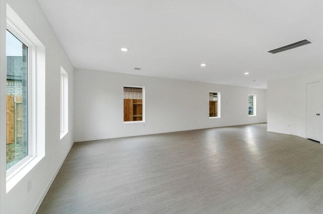 Building Photo - 6319 Marigold Blaze Dr
