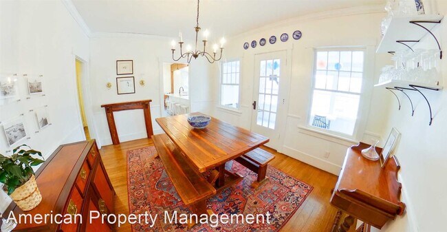 Building Photo - 5 br, 2 bath House - 1734 Leavenworth
