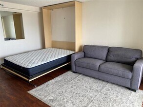 Building Photo - 445 Seaside Ave