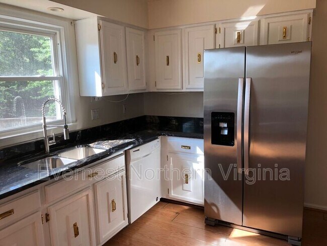 Foto del edificio - 13382 Brookfield Ct