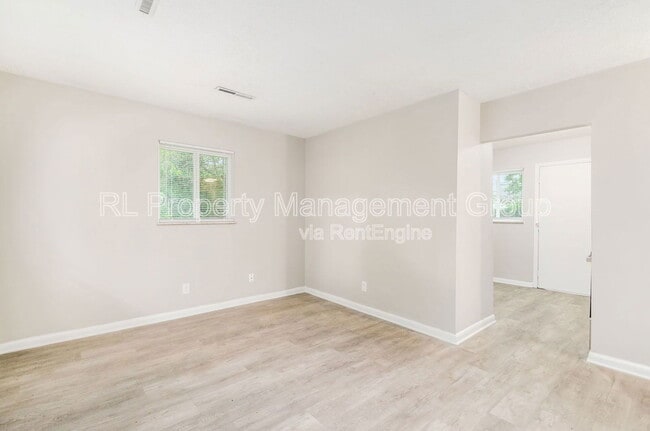Building Photo - 778 Northview Ave