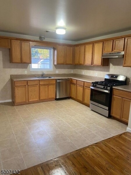 Primary Photo - 288 E Hazelwood Ave