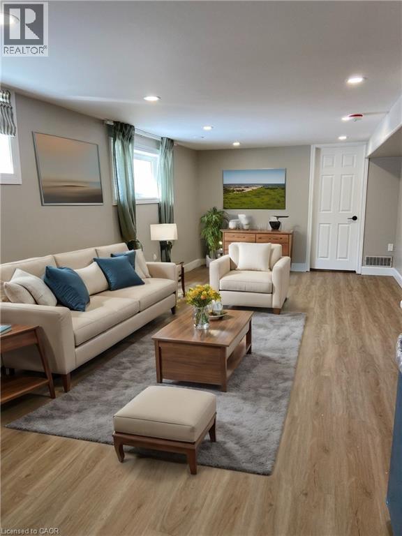 Building Photo - 169 Fergus Ave