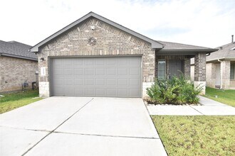 Building Photo - 16684 Lonely Pines Dr