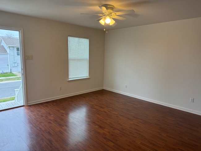 Building Photo - 2550 Mexico St