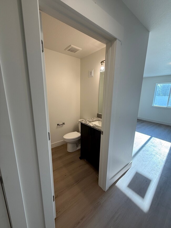 Building Photo - 2070 N 325 E