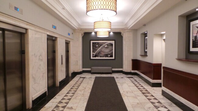Foto del edificio - 40 E 9th St