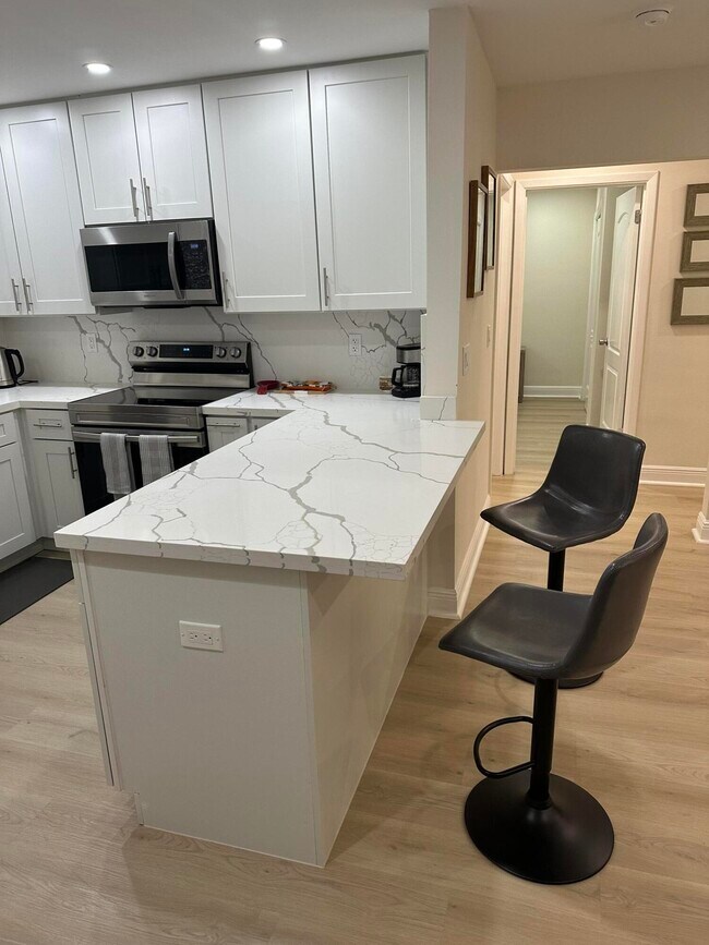 Foto del edificio - 192 SE 27th Ct