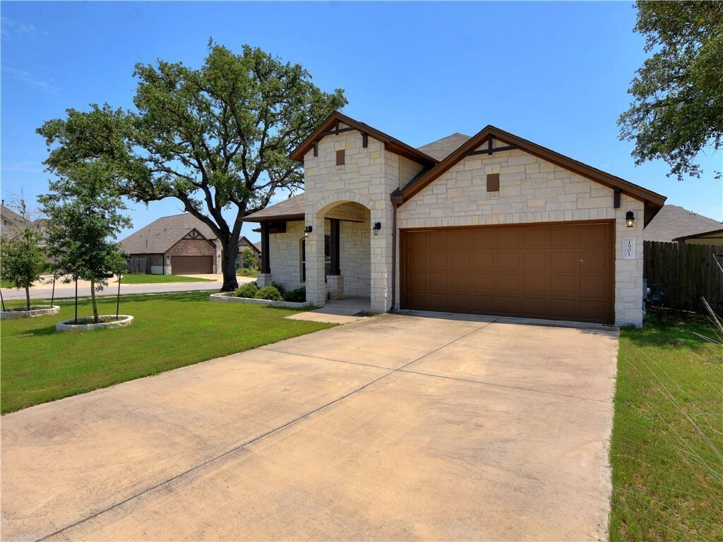 1901 Bobbywoods Ln, Manchaca, TX 78652 House for Rent in Manchaca, TX