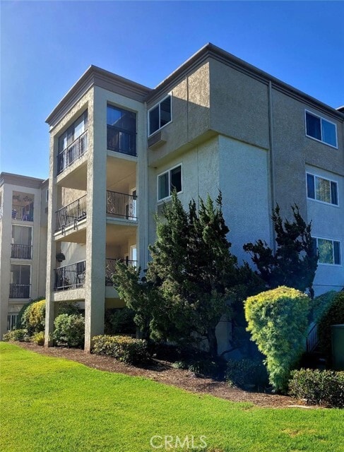 Building Photo - 5515 W Paseo Del Lago