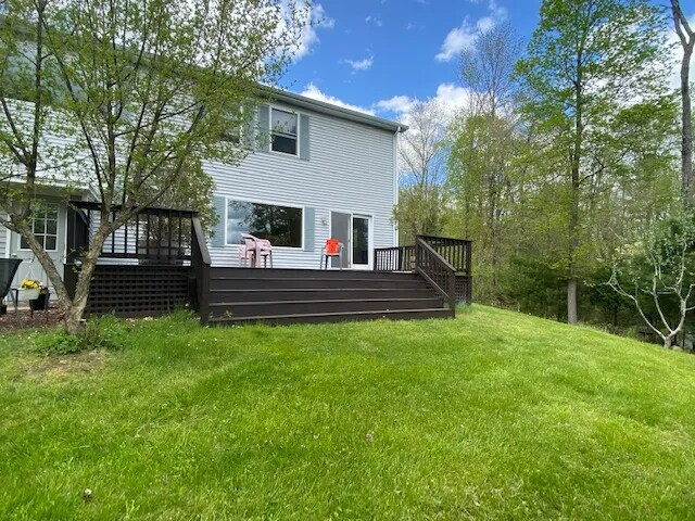 Building Photo - 287 Shutesbury Rd