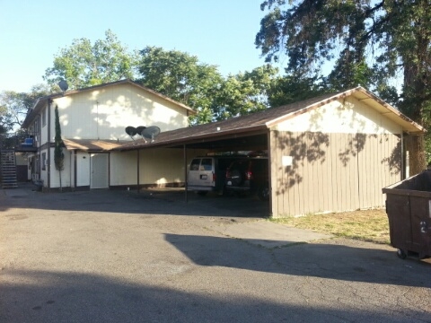 Foto principal - 319 NE 4th Ave