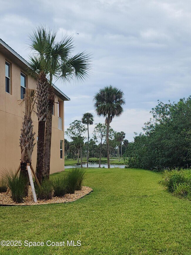 Building Photo - 3951 Playa Del Sol Dr