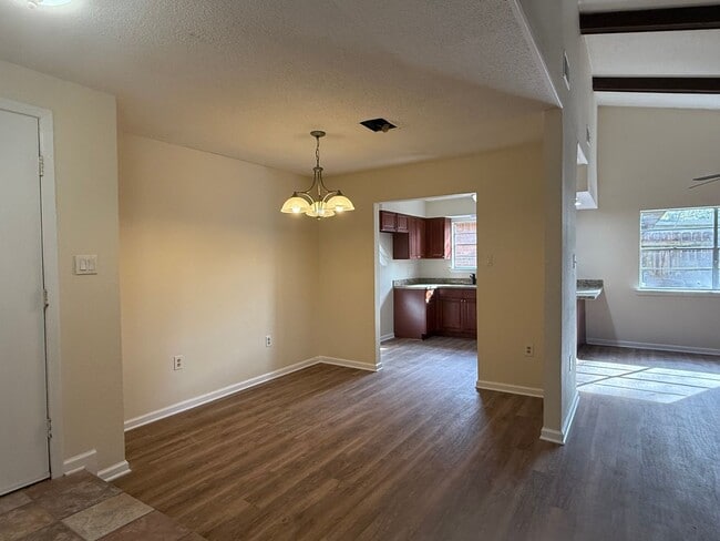 Foto del edificio - Northwood Village Corner Lot