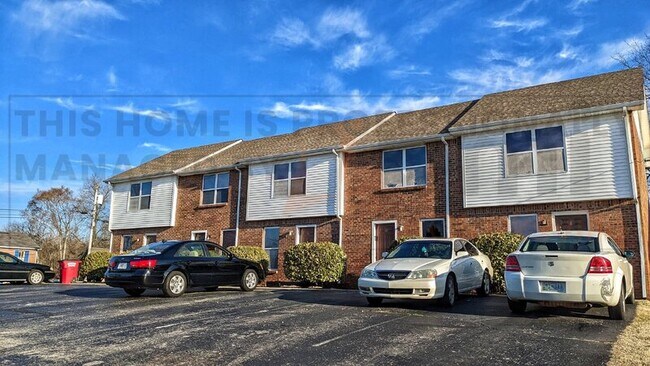 Foto del edificio - 1531 E Knollwood Cir