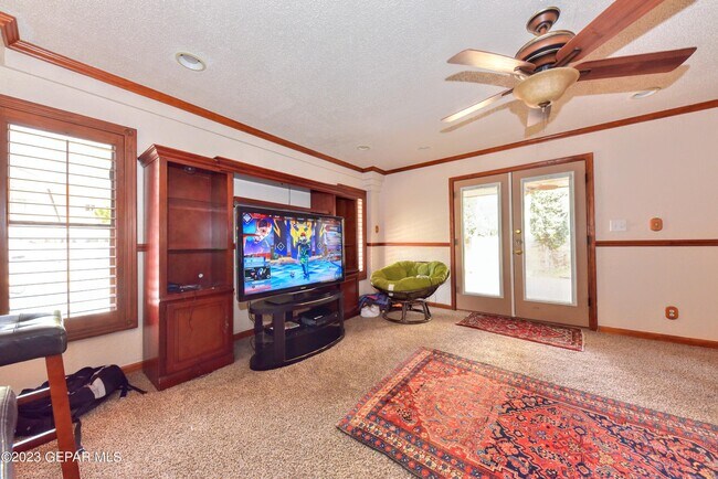 Building Photo - 3009 Lake Spier Dr