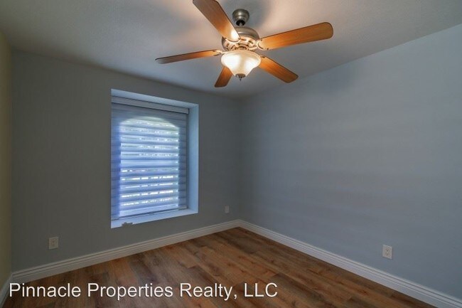 Building Photo - 3 br, 2 bath House - 1632 Bonita Bluff